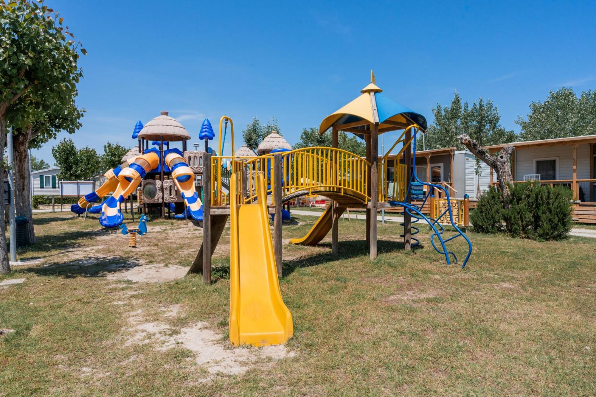 Club Del Sole International Riccione Easy Camping Village Экстерьер фото